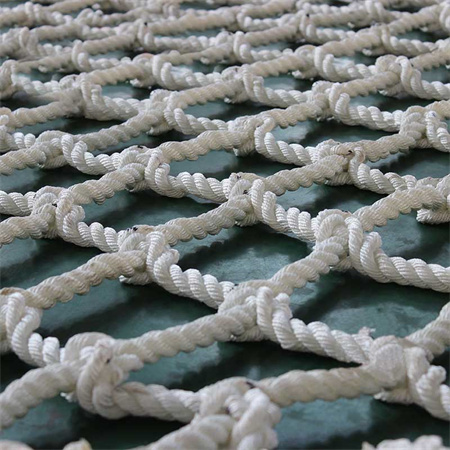 Climbing Net Nylon Net Kindergarten Toy Expansion Net Rope Anti fall Suspension Bridge Protection Safety Net Outdoor Children Climbing Nylon Material Coarse 18mm Mesh 12cm